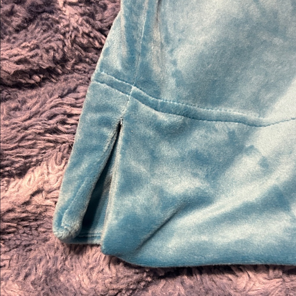 Teal Long Sleeve top - Picture 8 of 8
